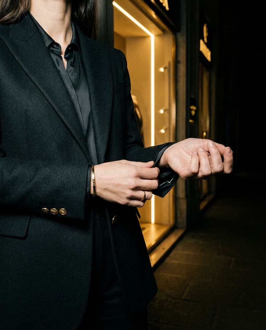Italienische Tagesgarderobe bei LA GIOIA — Bluse, Hose und feines Tailoring